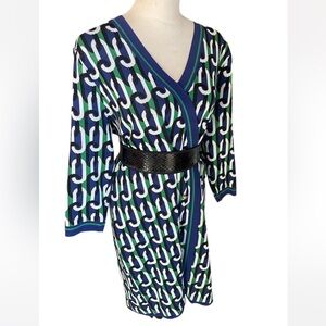 NWOT- New York & CO Chain Link Printed
Sweater Dress